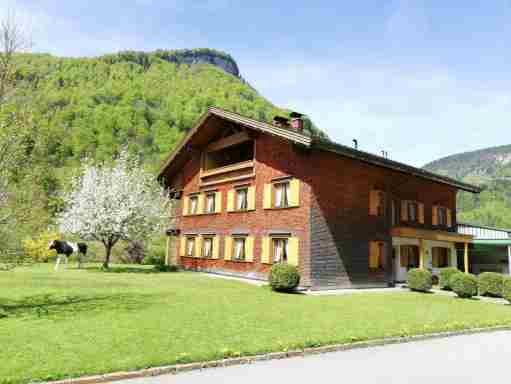 Haus Helena: Mellau, Bregenzerwald, Vorarlberg