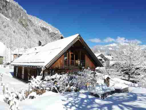 Haus am Wasserfall: Mellau, Bregenzerwald, Vorarlberg