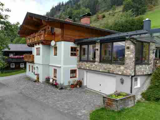 Biobergbauernhof Bergzeit Apartment in Goldegg