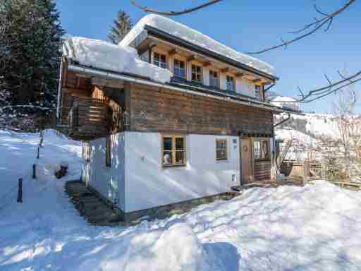 Idyllic Chalet in Kaprun near Ski Area