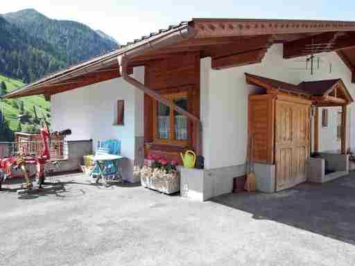 Spacious Apartment in Tyrol with Mountain View