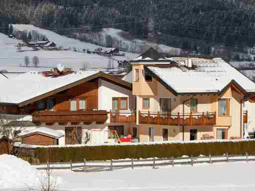 Modern Apartment near Ski Area in Salzburger