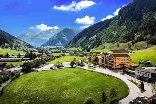 Apartment in Rauris with a shared indoor swimming pool