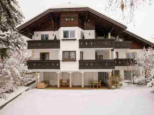Lovely Holiday Home in Altenmarkt im Pongau near Skiing Area