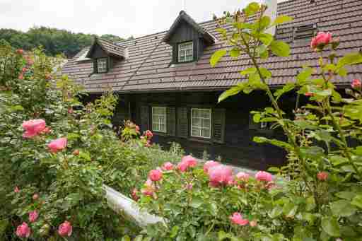 Das Altsteirische Landhaus-La Maison de Pronegg im Biosphärenpark Wienerwald