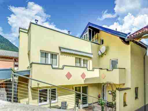 Cozy apartment in Sautens with a splendid view