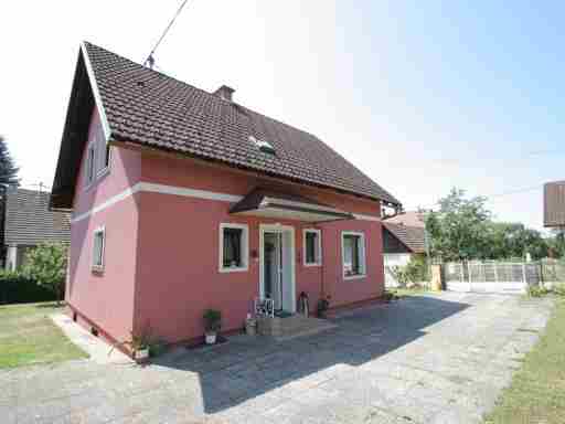 Modern Apartment with Garden in Eberndorf