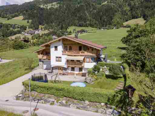 Plush Apartment in Ramsau near Horbergbahn Ski Resort