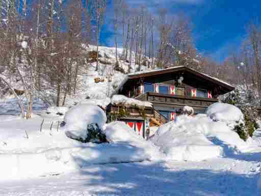 Spacious Chalet in Niedernsill with Skiing nearby