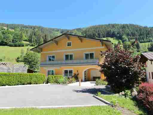 Cozy Chalet with Sauna in Zell am See, Salzburg