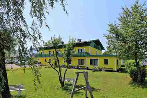 Apartment in St Kanzian near the lake