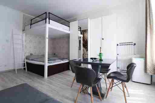 CozyNite Vienna Premium Apartment