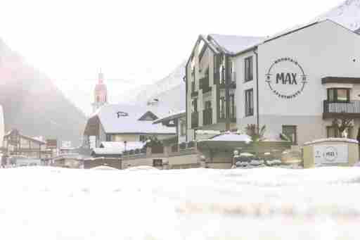 Max Mountain Apartments