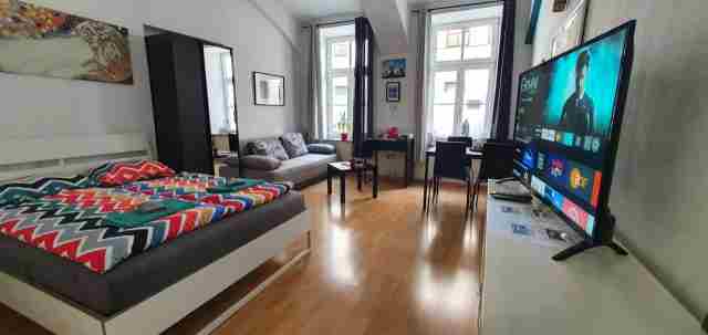 Hundred water Apartment nearby Viennas City Center + free wifi + free Vienna Coffee