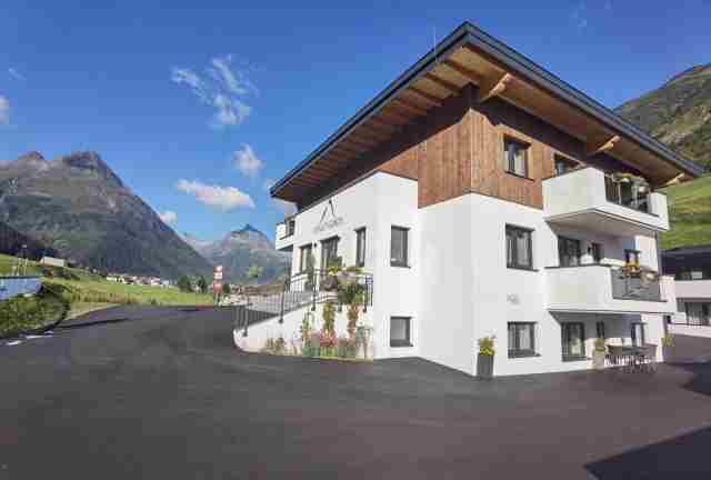 Chalet Gonda